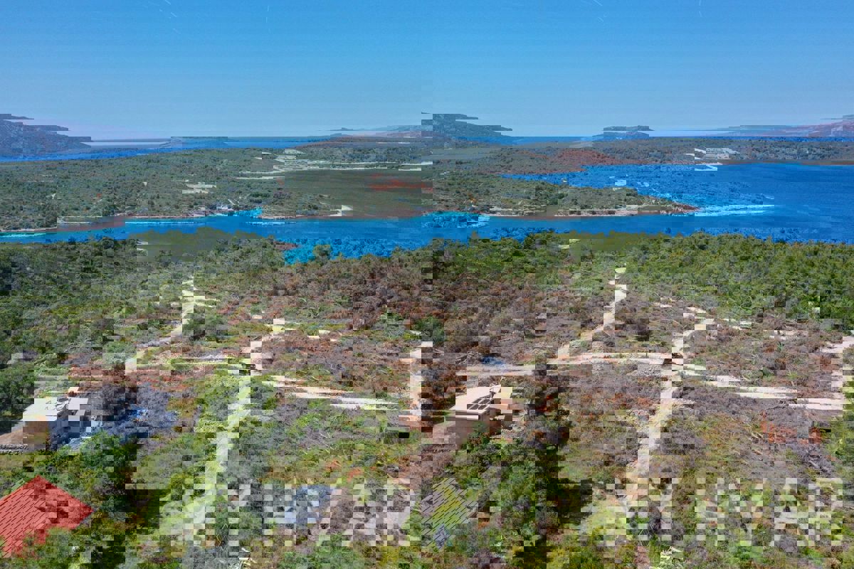 Enorme terreno edificabile a Rudine