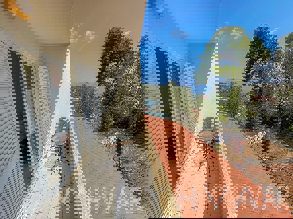 Appartamento familiare con vista mare a Jelsa