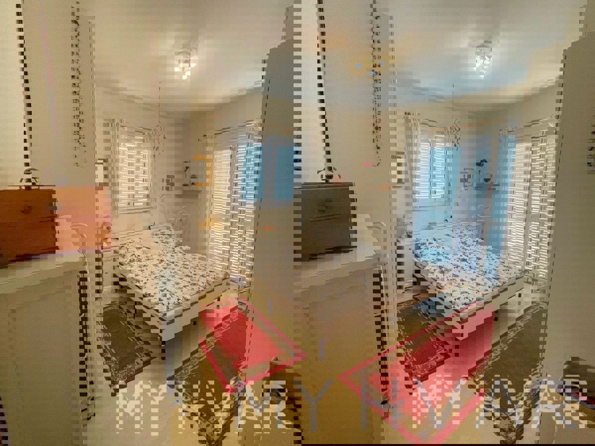 Appartamento familiare con vista mare a Jelsa