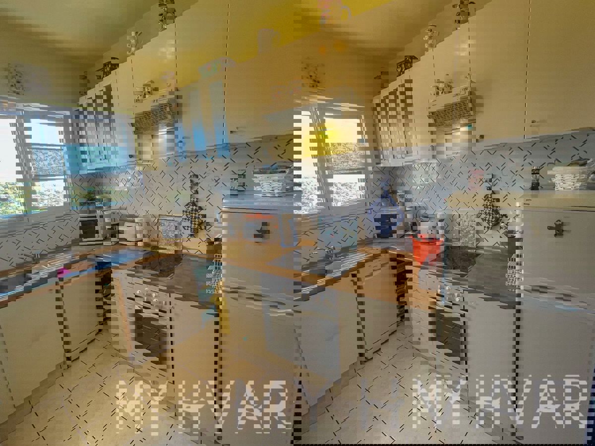 Appartamento familiare con vista mare a Jelsa