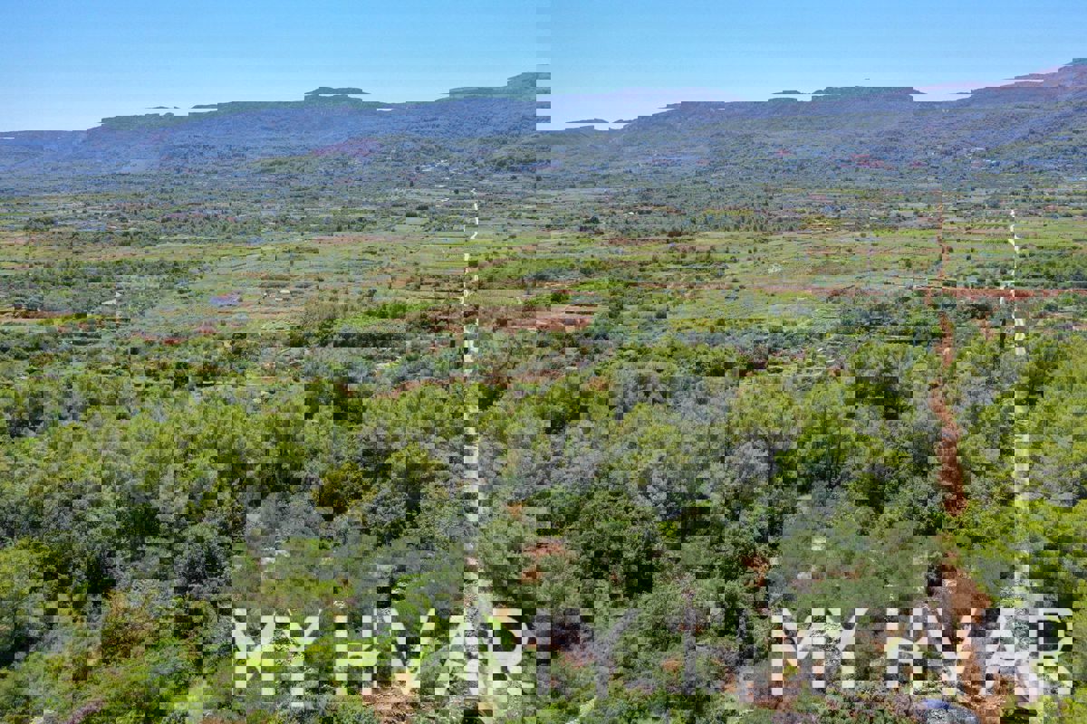 Villa con piscina a Vitarnja