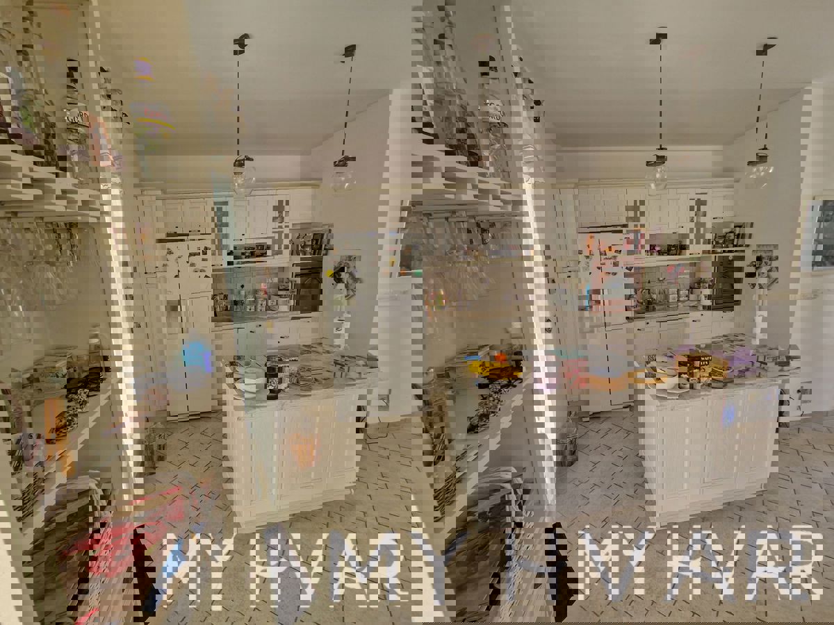 Villa con piscina a Vitarnja