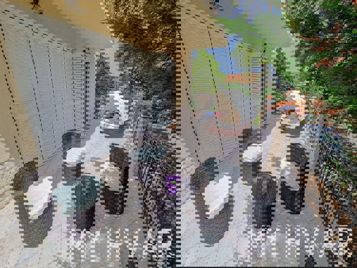 Villa con piscina a Vitarnja