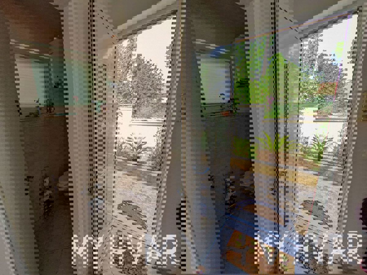 Villa con piscina a Vitarnja