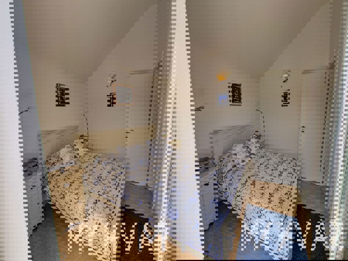 Villa con piscina a Vitarnja