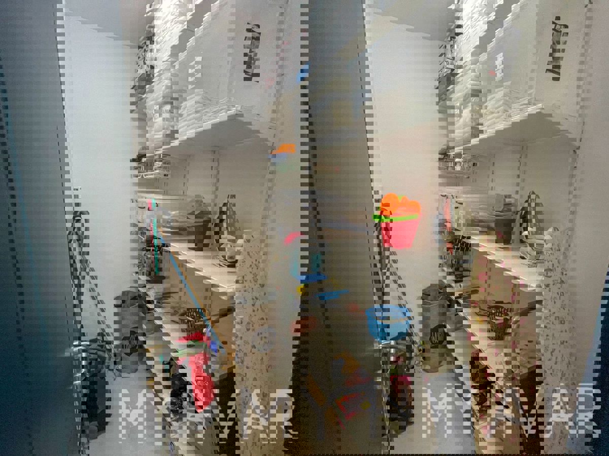 Casa indipendente in posizione tranquilla a Stari Grad