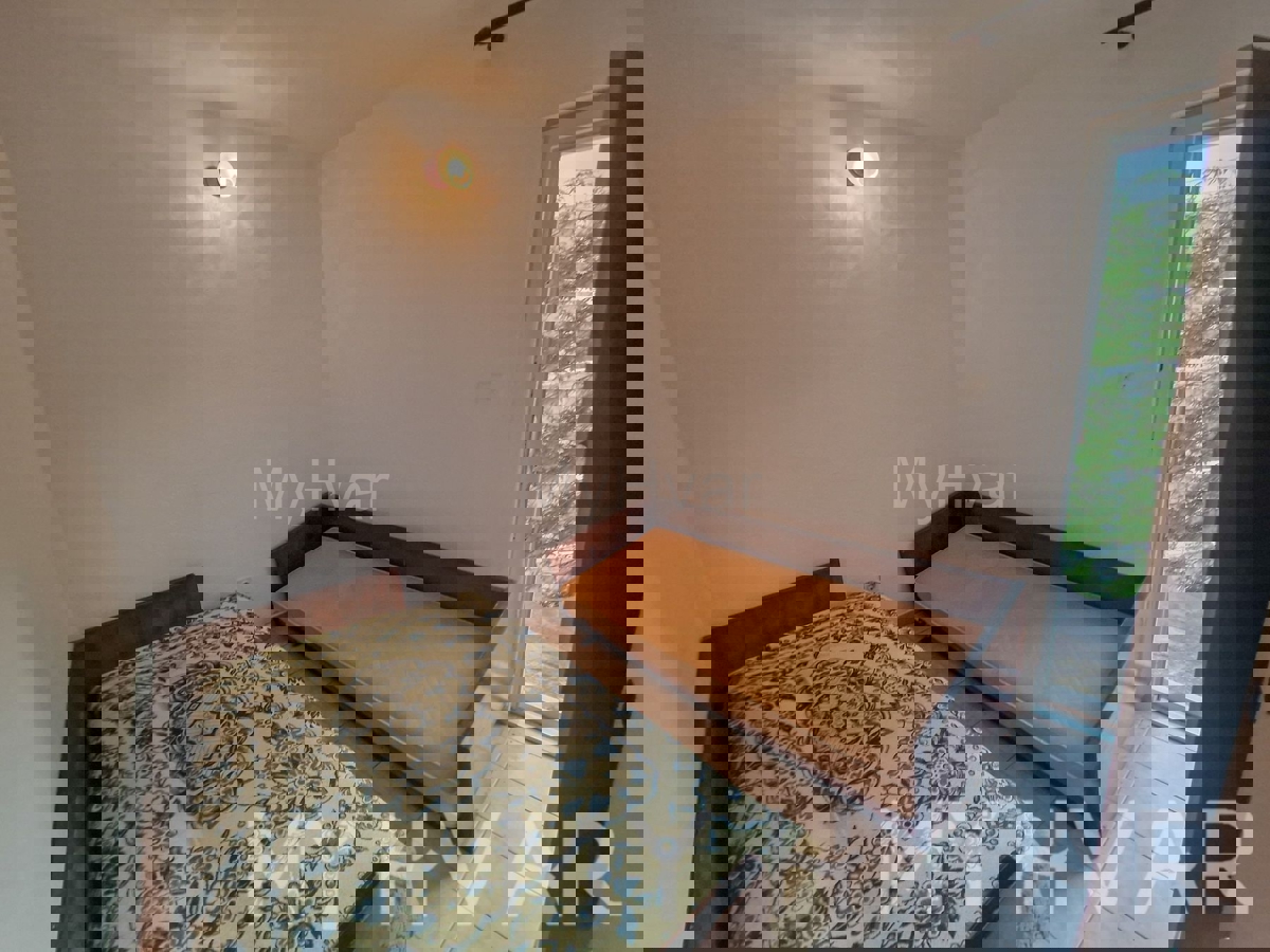 Appartamento in casa prima fila mare