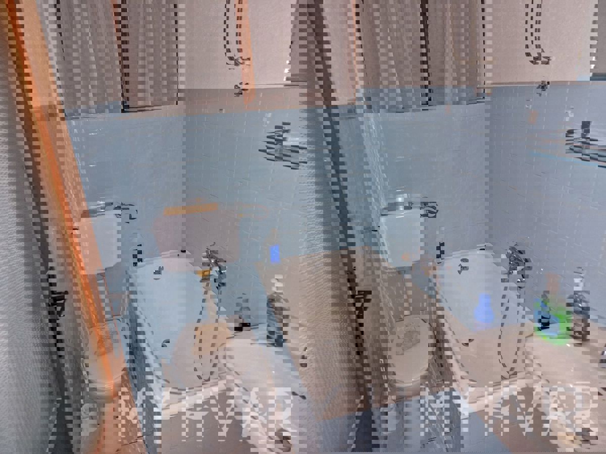 Appartamento in casa prima fila mare