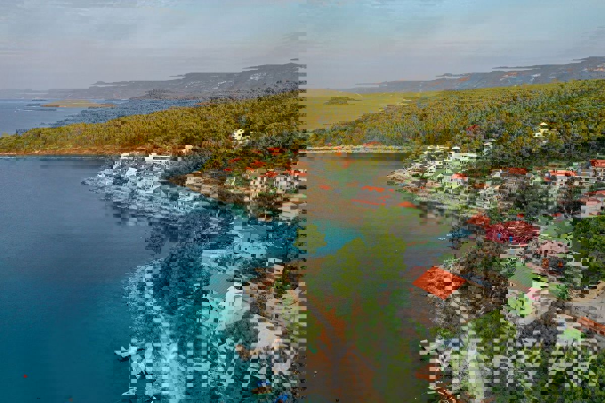 Appartamento in casa prima fila mare