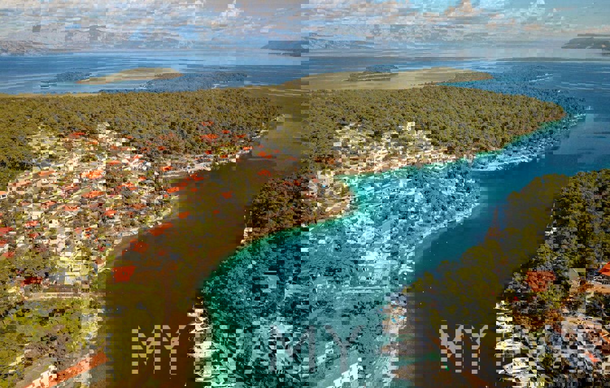 Villa con piscina a Vrboska