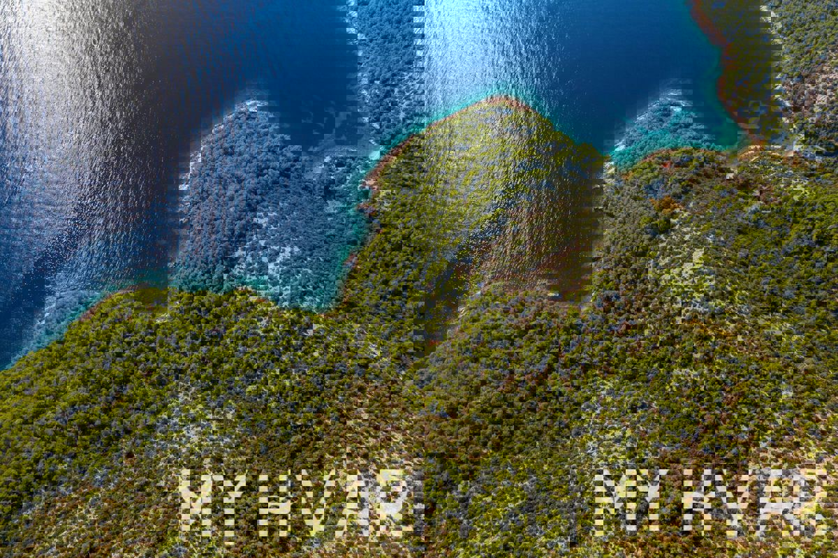 Terreno con baia privata