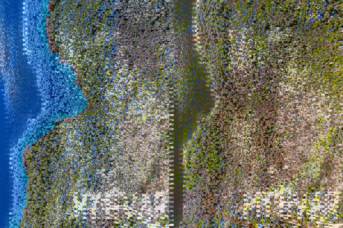 Terreno con baia privata