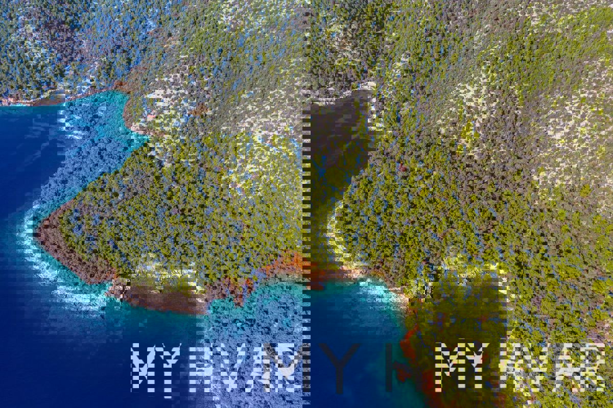 Terreno con baia privata