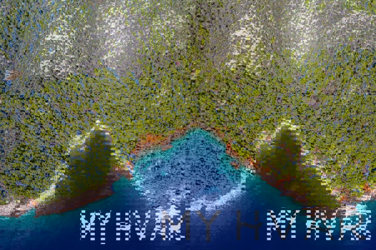 Terreno con baia privata