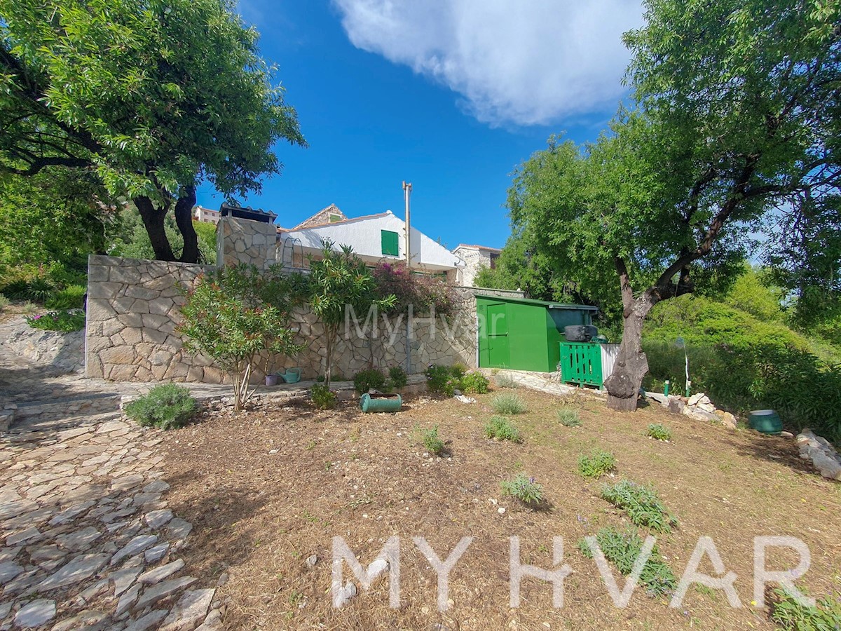 Casa nascosta con vista mare a Zavala