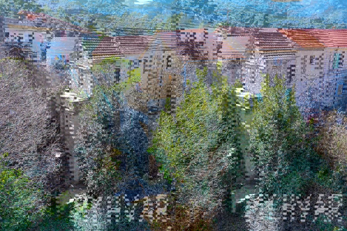 Casa bifamiliare a Banski Dolac