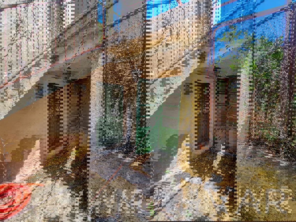 Casa bifamiliare a Banski Dolac