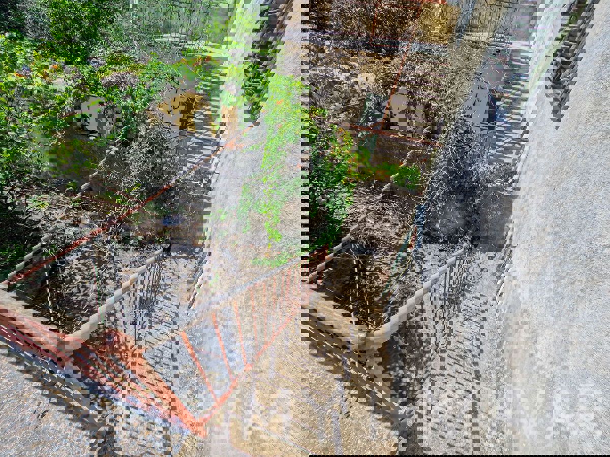 Casa bifamiliare a Banski Dolac