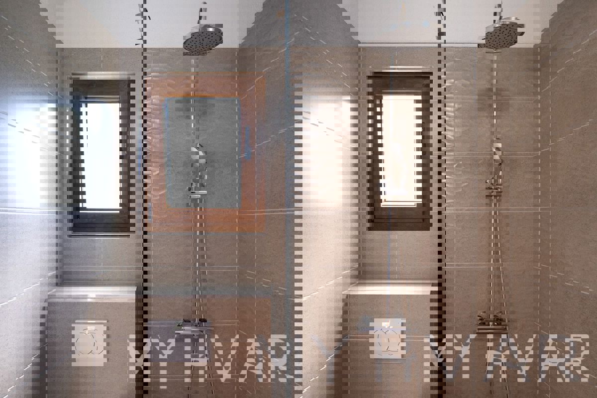 Villa di Campagna di Lusso con Piscina a Dol