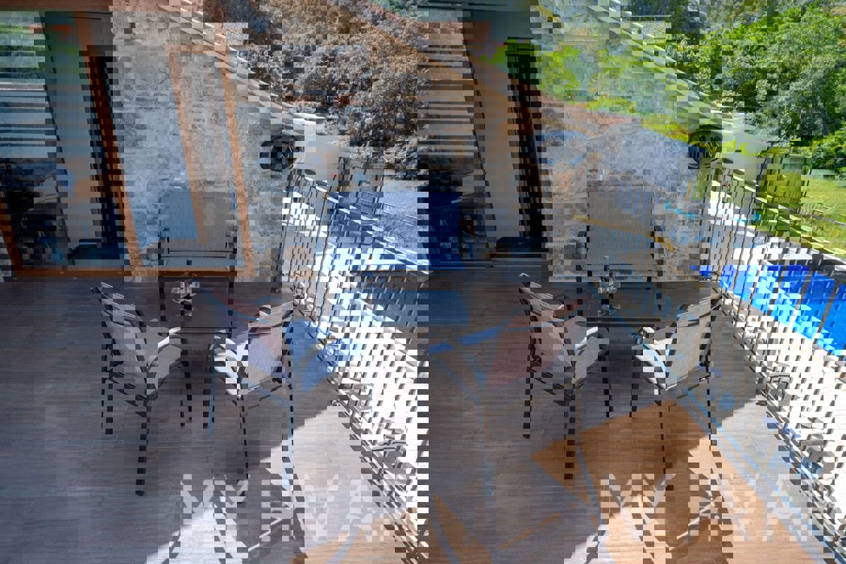 Villa di Campagna di Lusso con Piscina a Dol