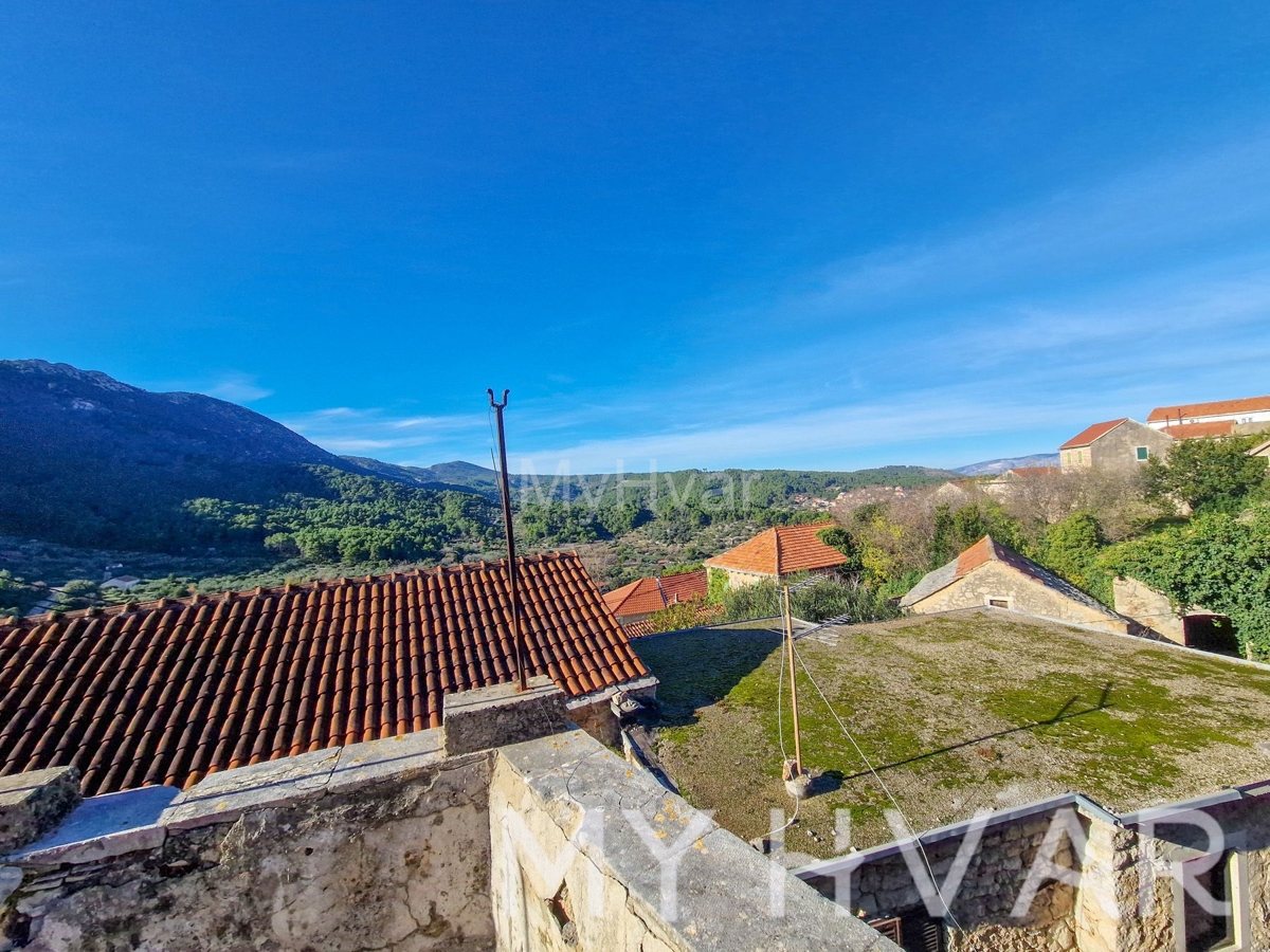 Casa in pietra annessa a Vrisnik