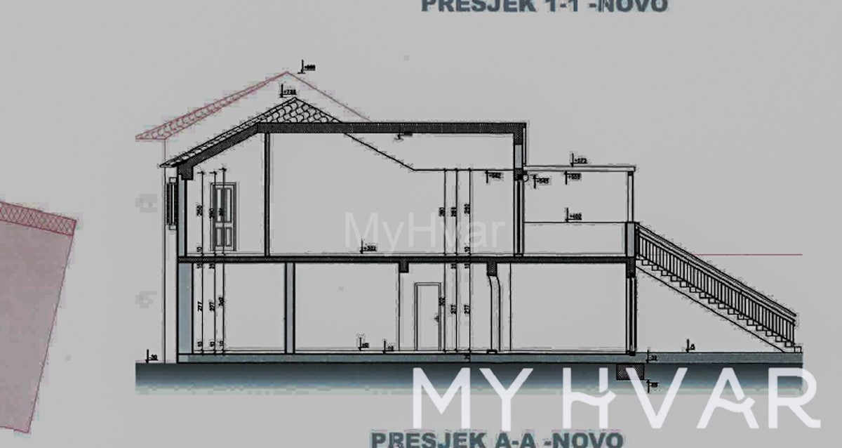 Casa di recente costruzione nel cuore di Jelsa