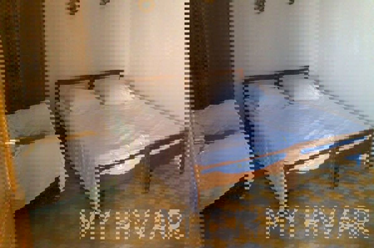 Appartamento con Taverna nel Centro di Sućuraj