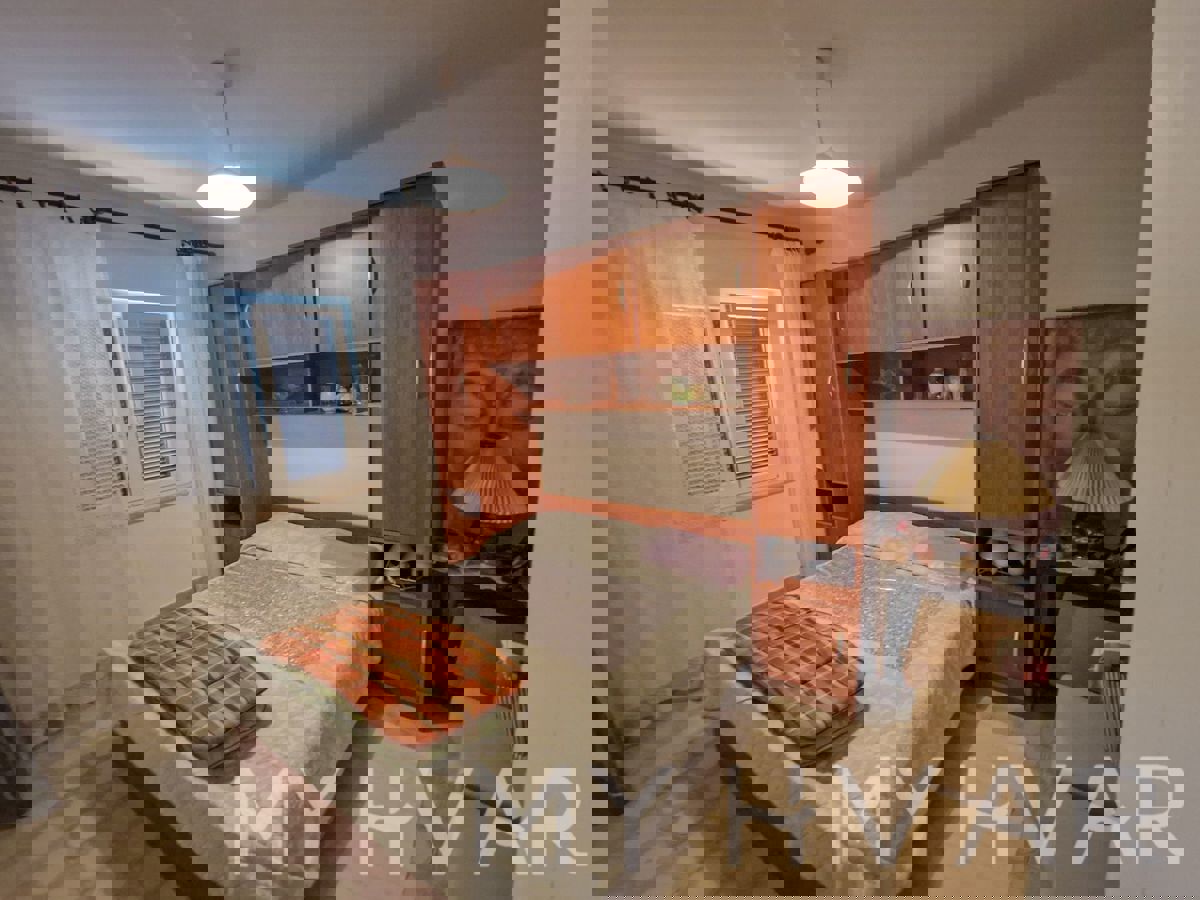 Appartamento al primo piano a Zavala