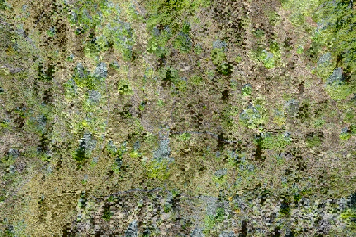 Terreno con vista panoramica e casa