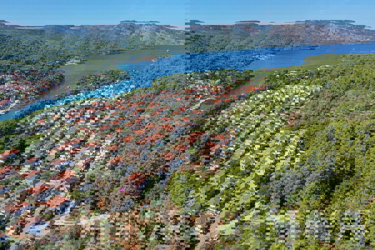 Terreno edificabile con vista mare