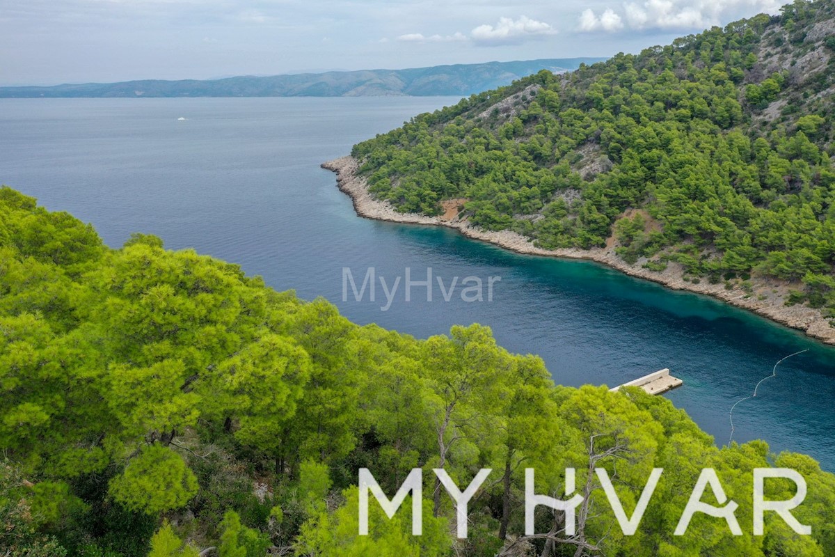 Terreno edificabile nella baia di Stiniva vicino a Brusje