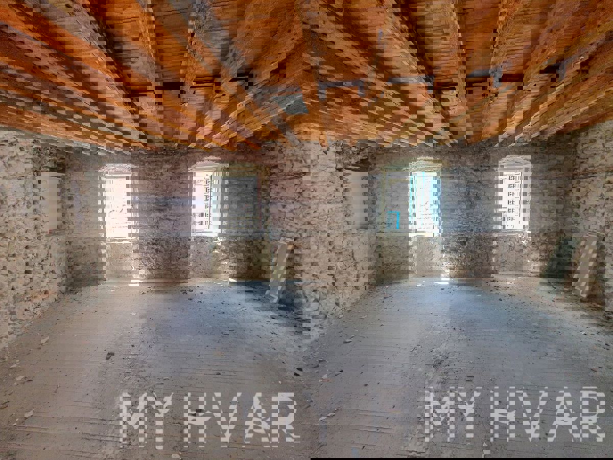 Casa in pietra a Stari Grad