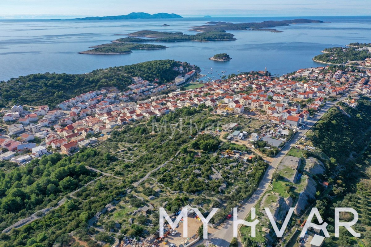 Terreno edificabile nella città di Hvar