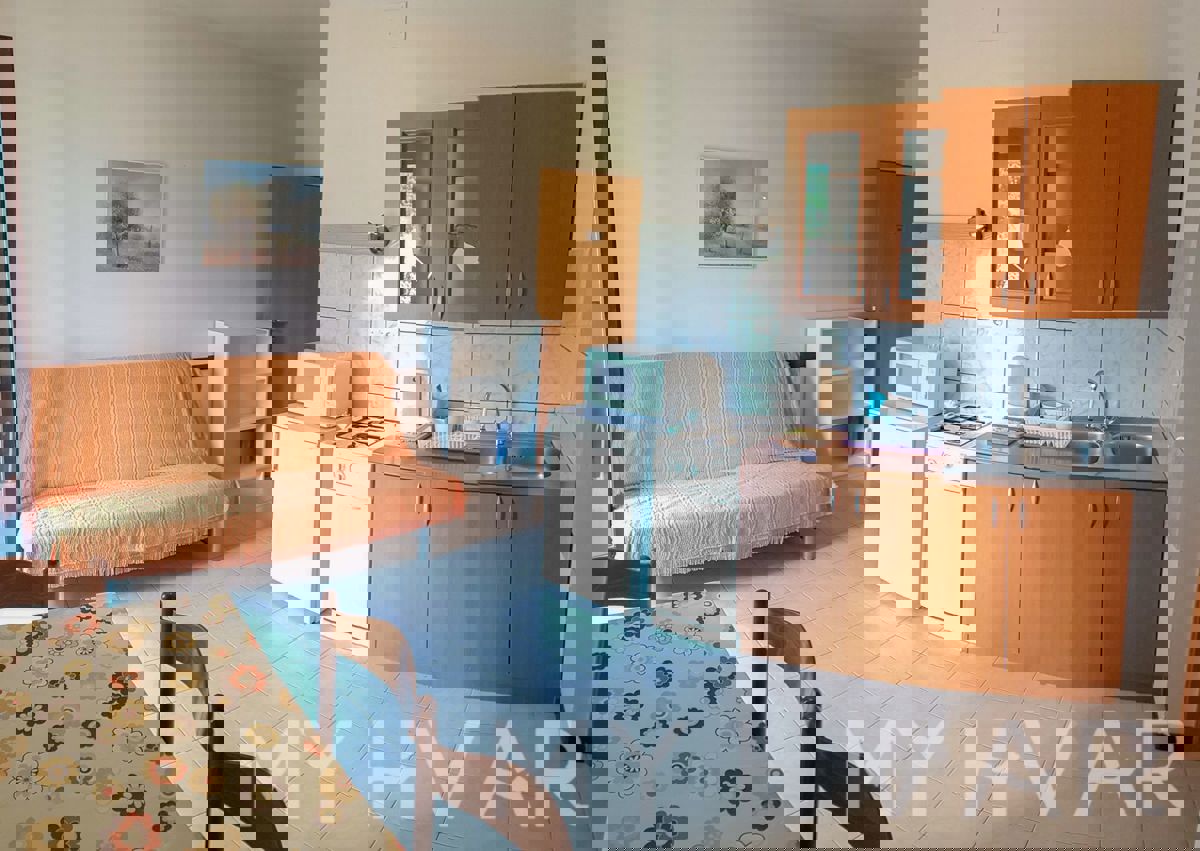 Due appartamenti al primo piano a Jelsa