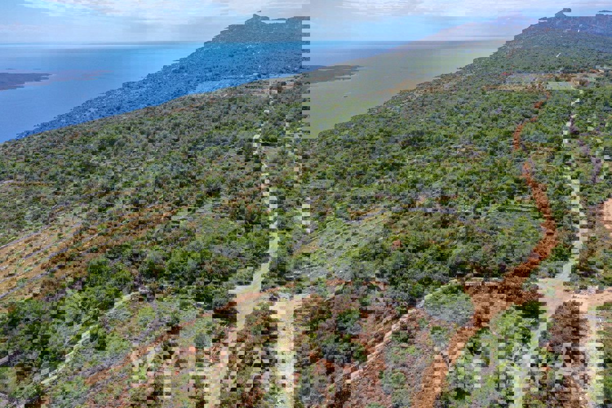 Terreni agricoli su Humac