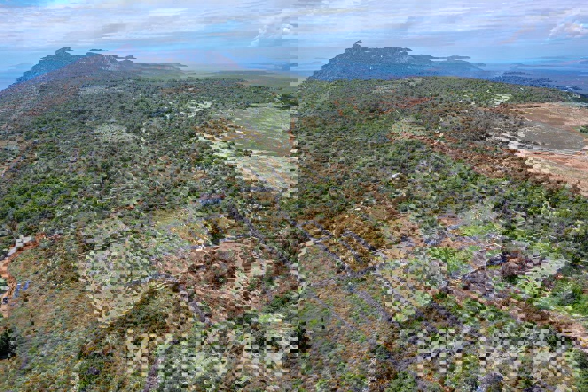 Terreni agricoli su Humac