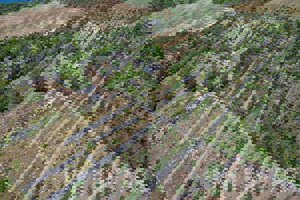 Terreni agricoli su Humac