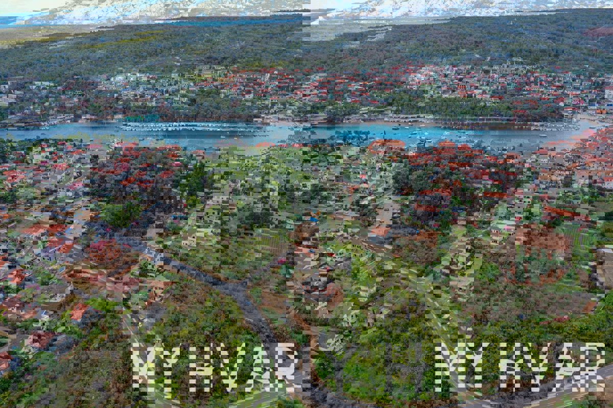 Terreno edificabile a Stari Grad