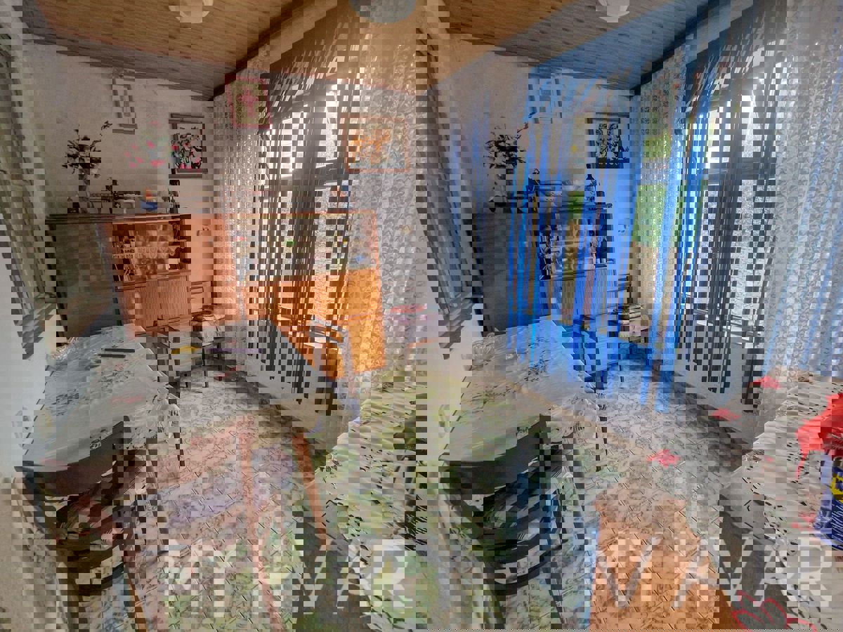 Casa in pietra con ponte a Vrbanj