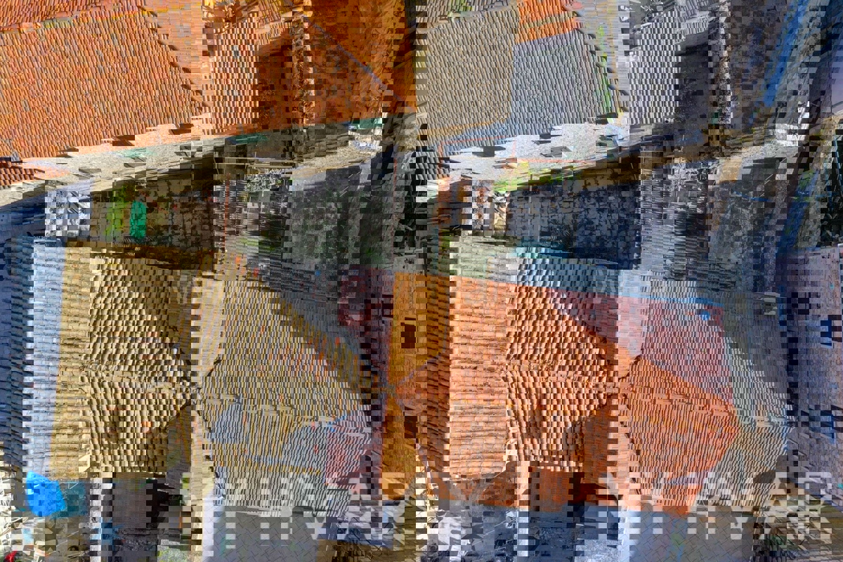 Rifugio in pietra nel centro storico di Jelsa