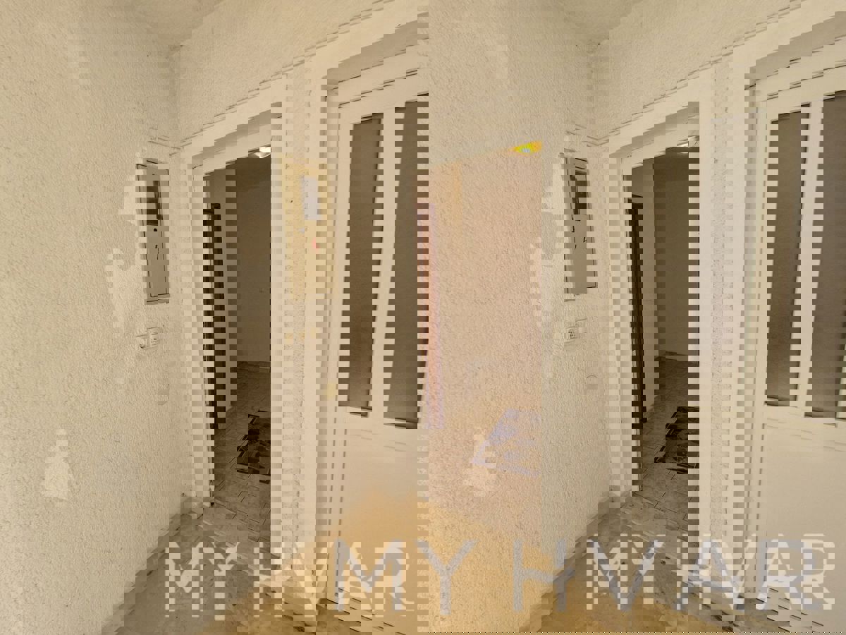 Edificio residenziale a Jelsa