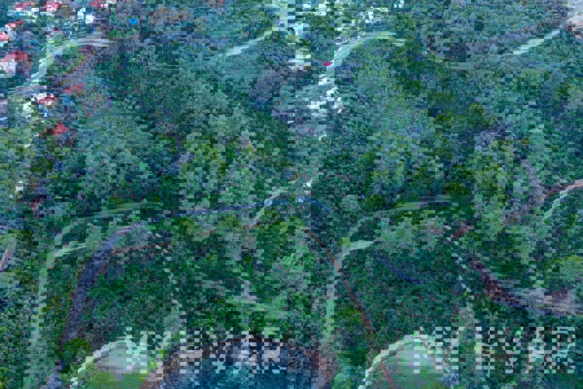 Terreno edificabile nel porto di Stari Grad