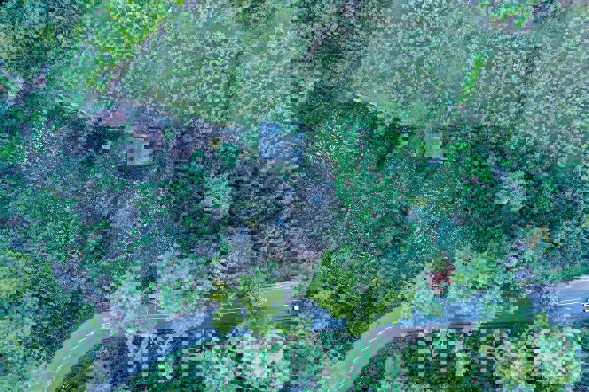 Terreno edificabile nel porto di Stari Grad