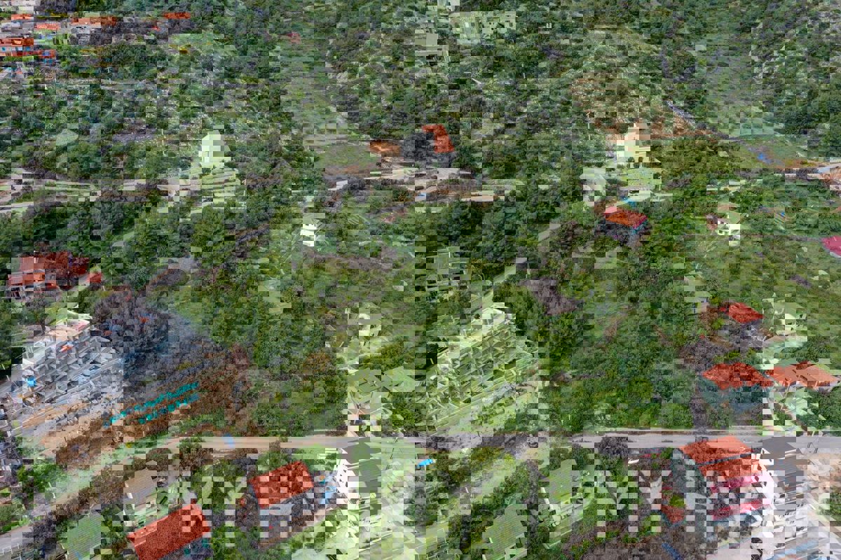 Terreno edificabile vicino al porto di Zavala