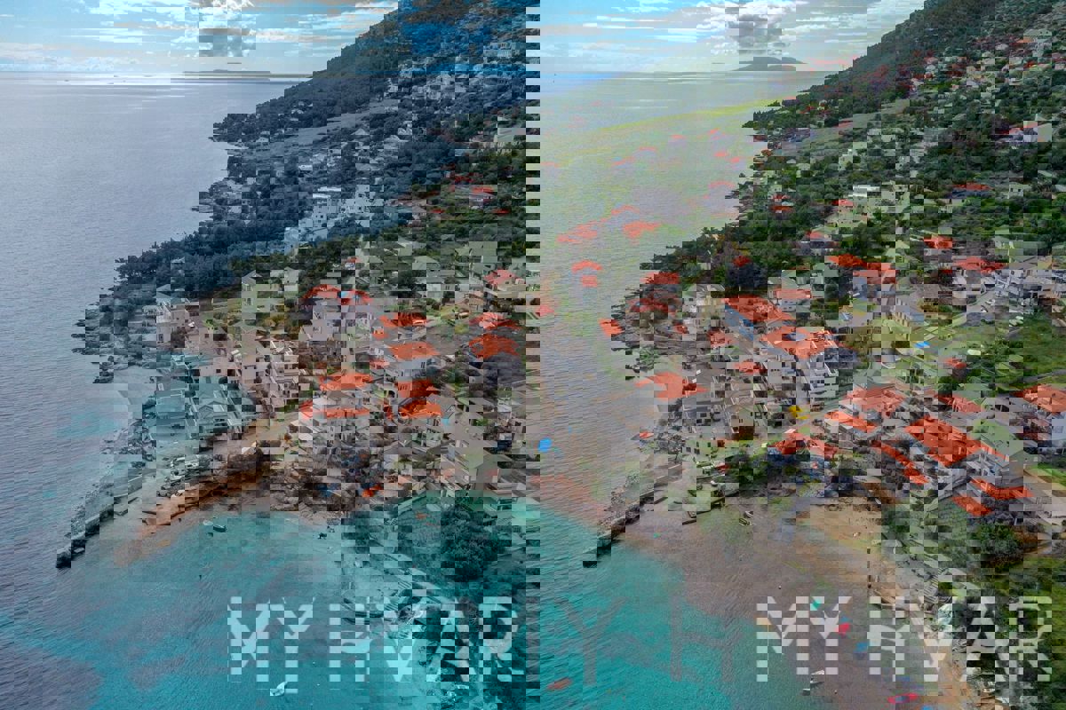 Terreno edificabile vicino al porto di Zavala