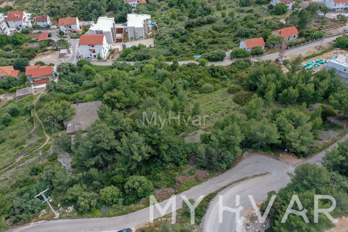 Terreno edificabile vicino al porto di Zavala