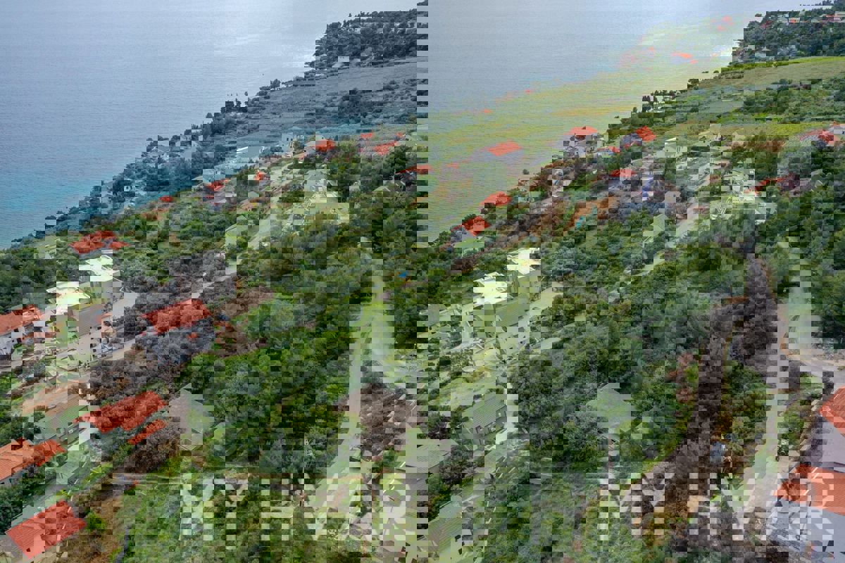 Terreno edificabile vicino al porto di Zavala