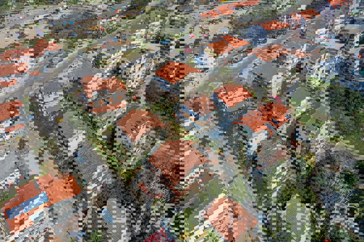 Appartamento con giardino nella città di Hvar