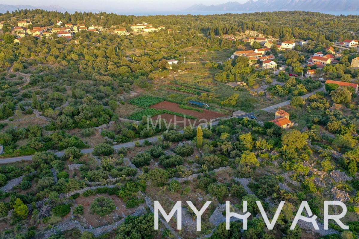 Terreno edificabile a Bogomolje