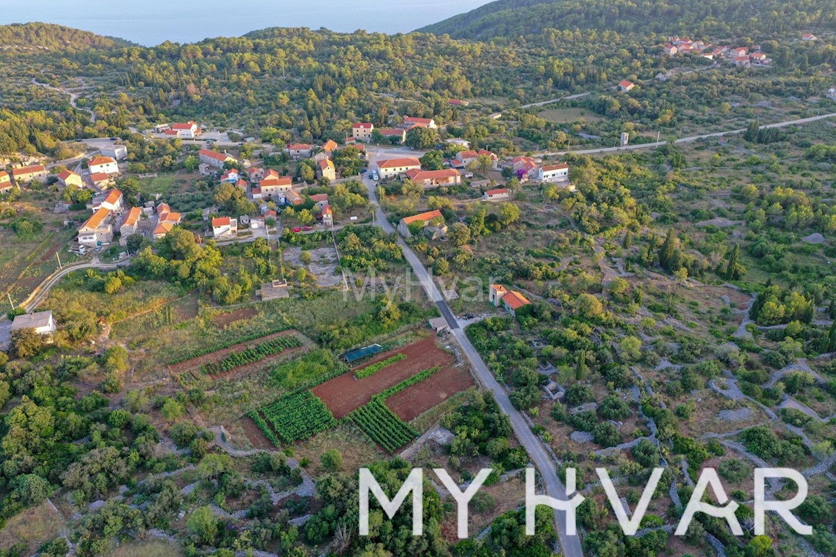 Terreno edificabile a Bogomolje